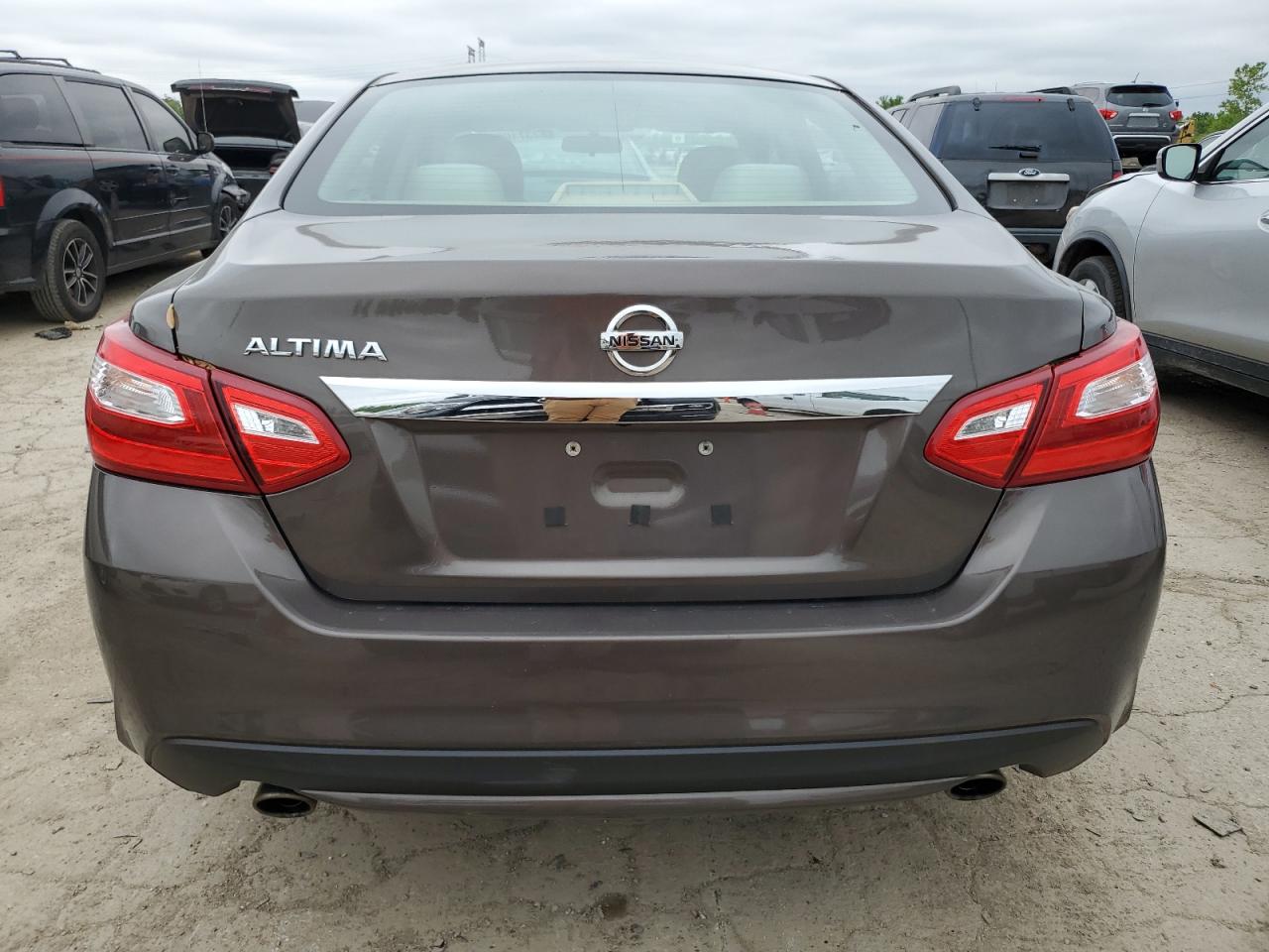 1N4AL3AP1GN390117 2016 Nissan Altima 2.5