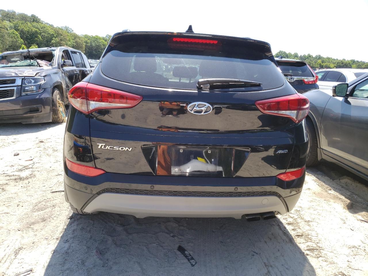 KM8J3CA21JU688514 2018 Hyundai Tucson Value