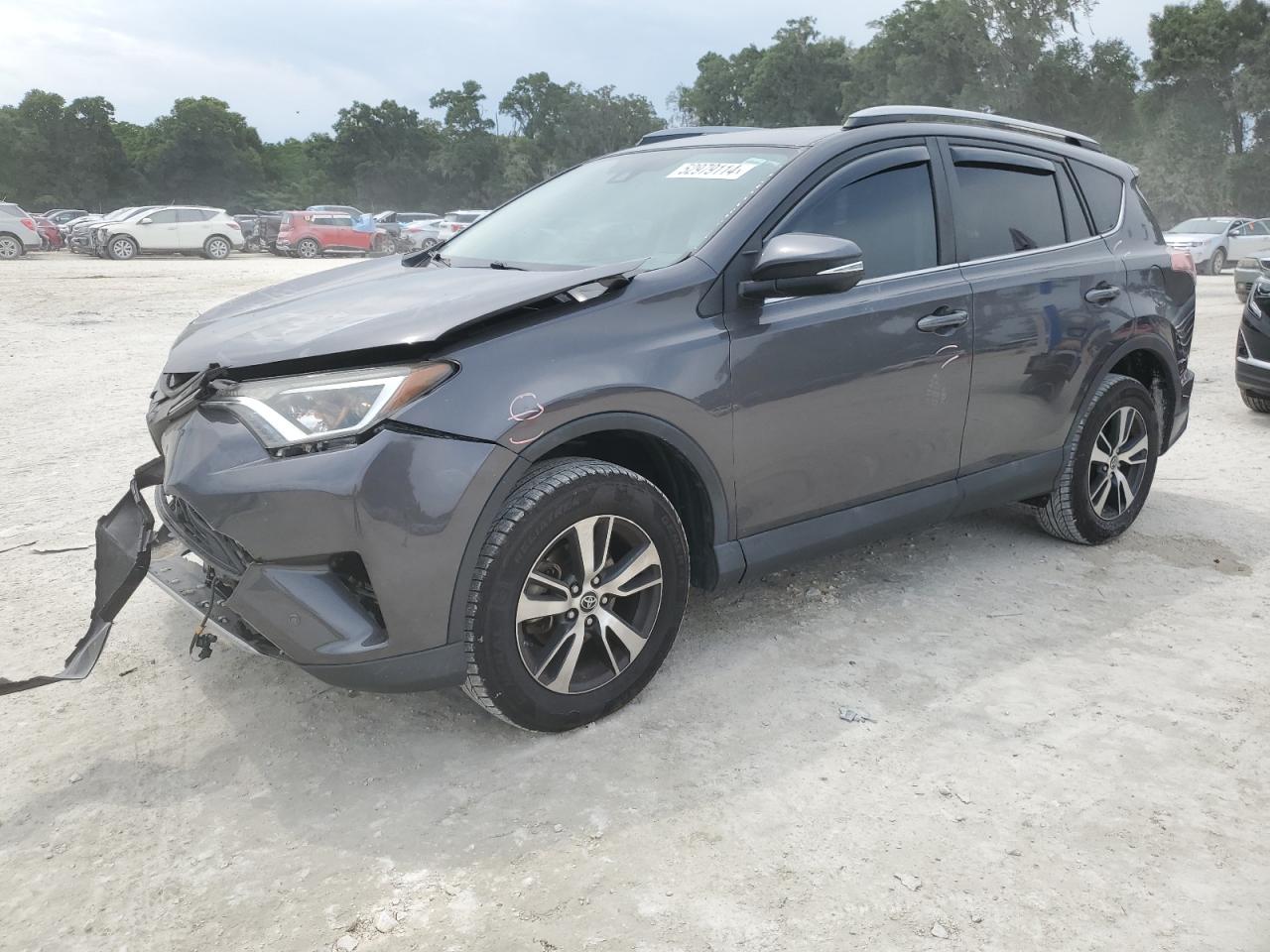 2T3WFREV7HW373285 2017 Toyota Rav4 Xle