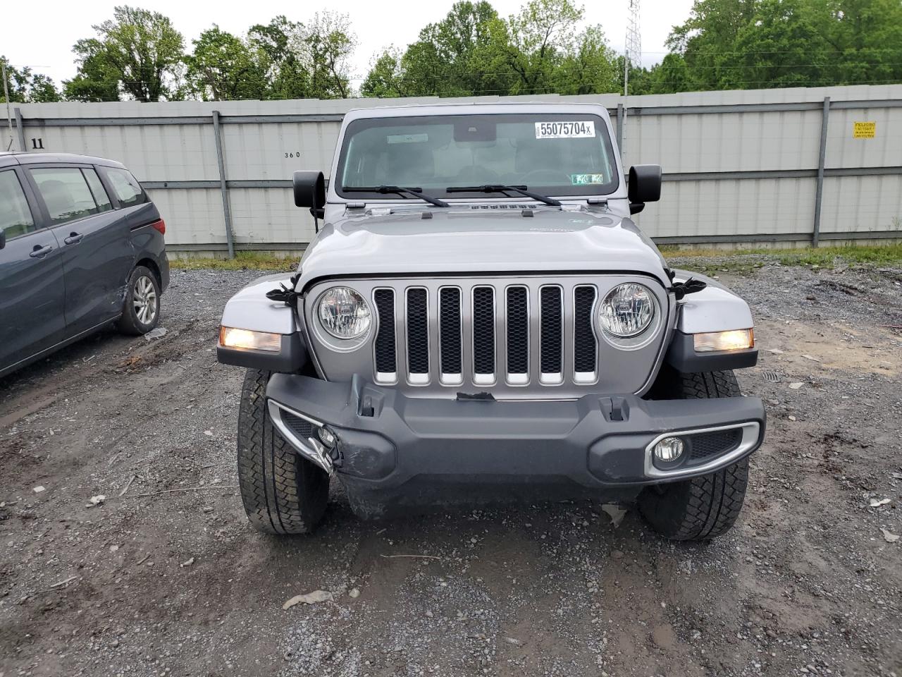 1C4HJXEGXKW635936 2019 Jeep Wrangler Unlimited Sahara