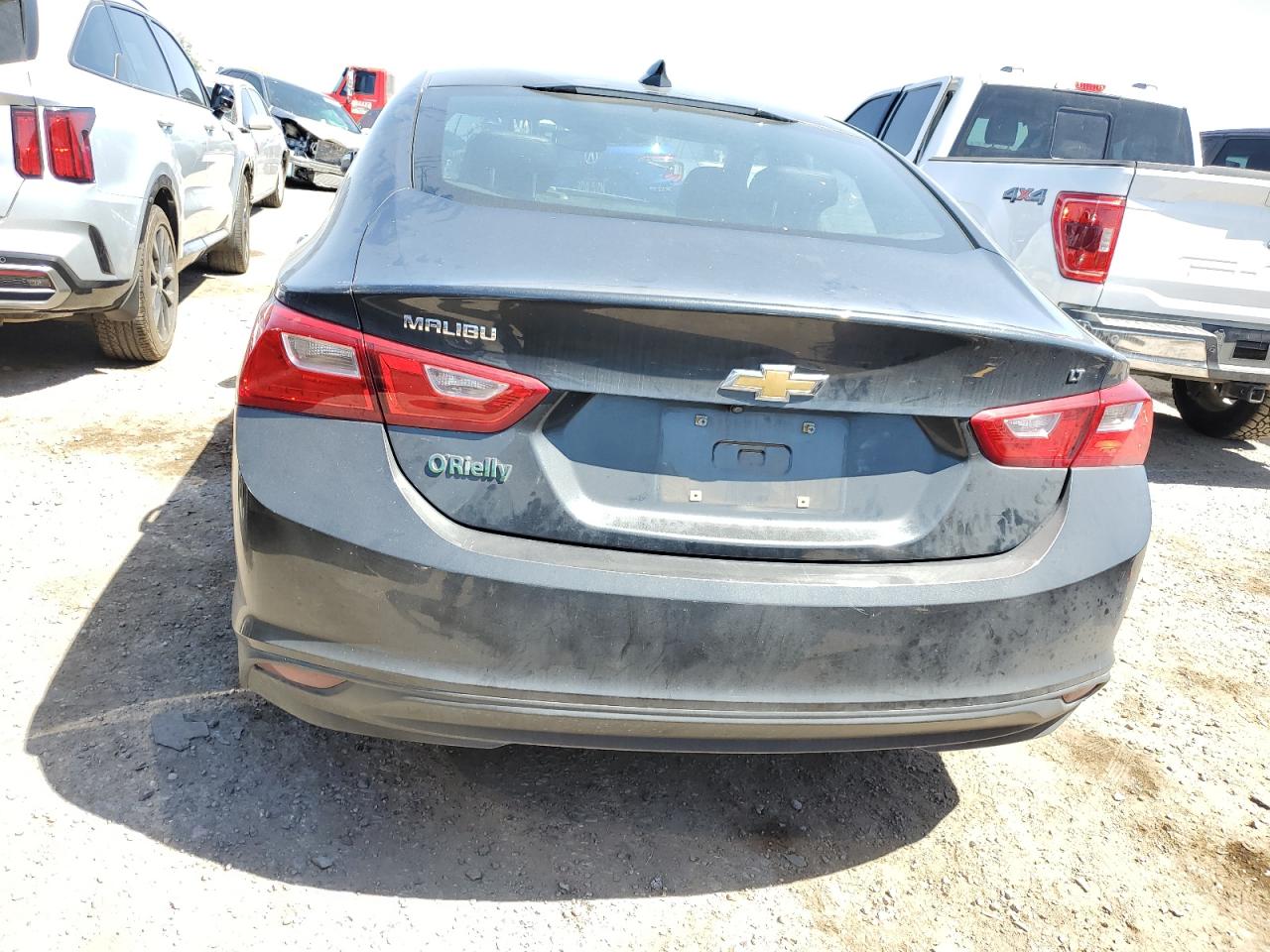 1G1ZD5ST0JF189322 2018 Chevrolet Malibu Lt