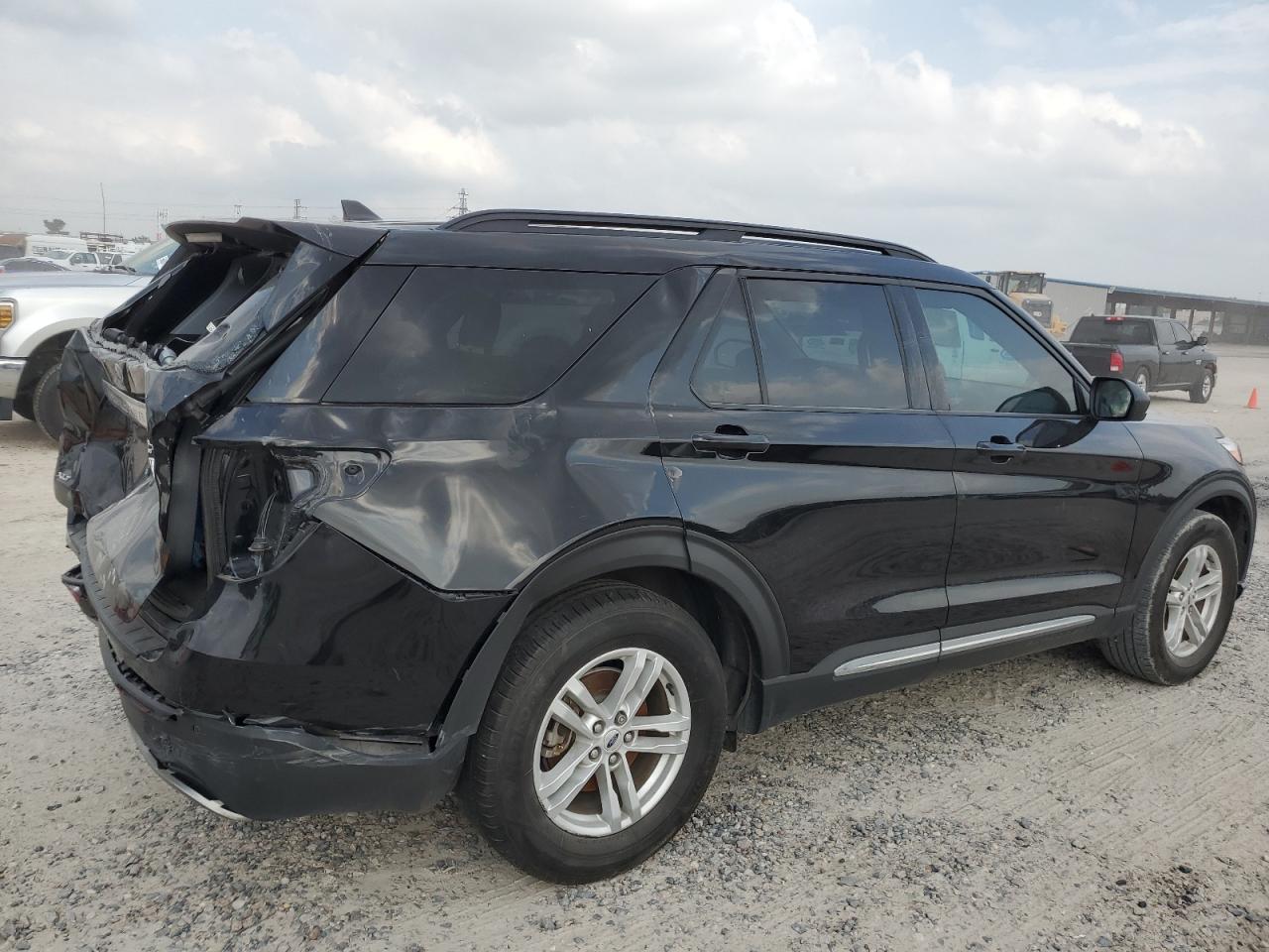 1FMSK7DH8MGB69929 2021 Ford Explorer Xlt