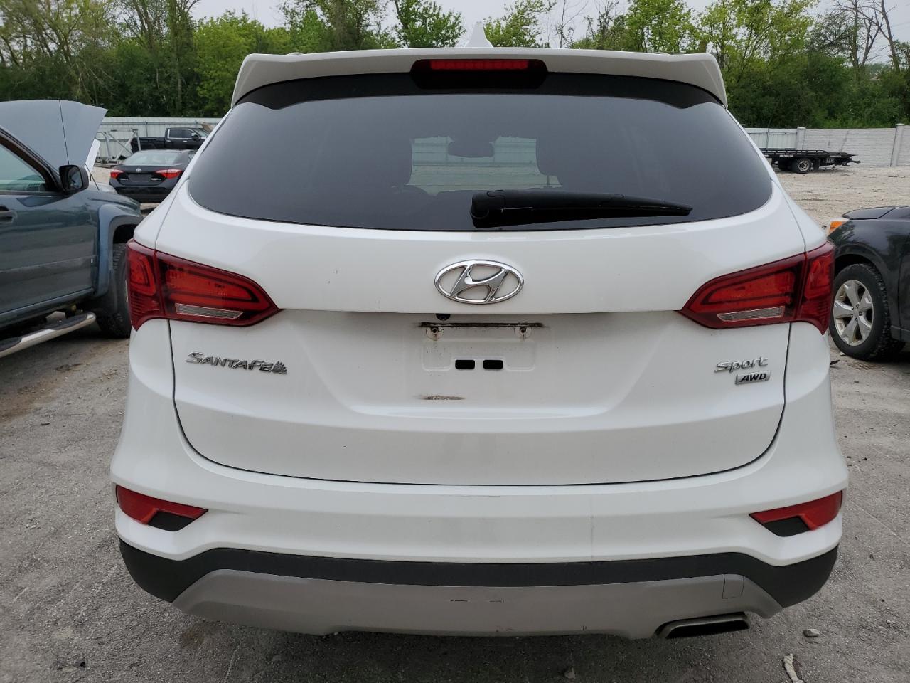 2017 Hyundai Santa Fe Sport vin: 5XYZUDLB4HG418390