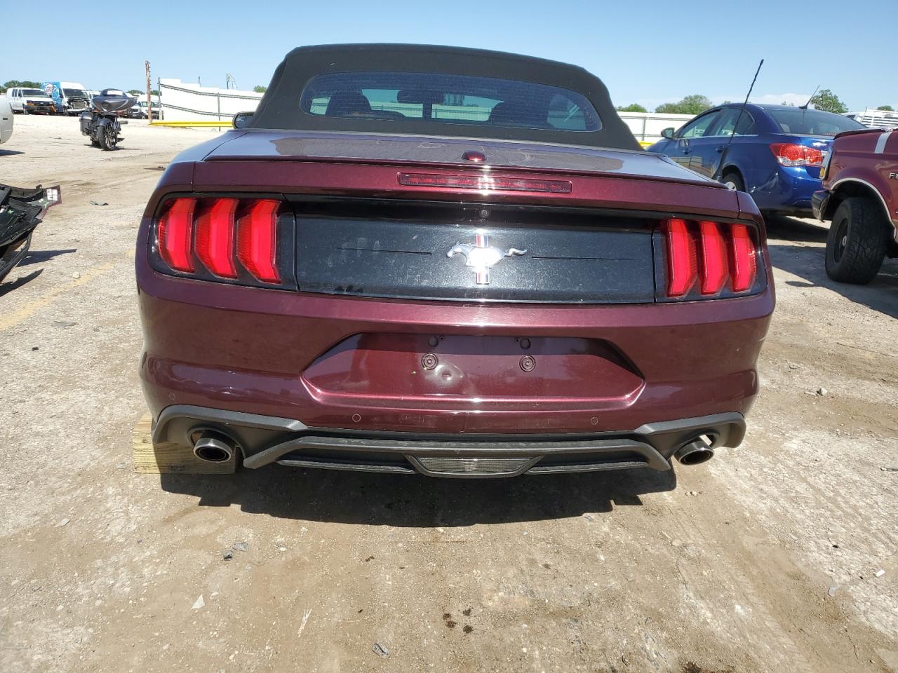 2018 Ford Mustang vin: 1FATP8UHXJ5135133