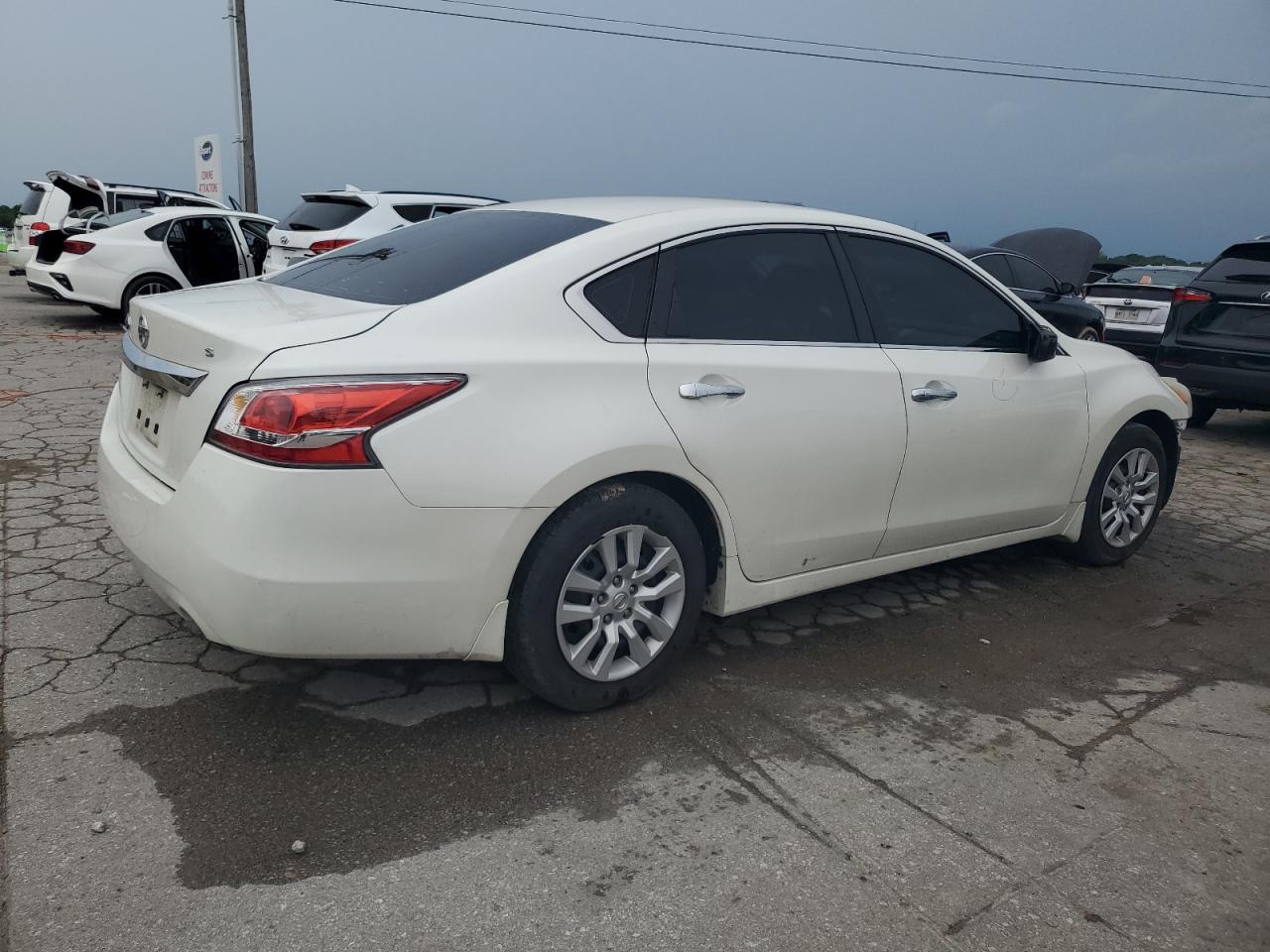 2015 Nissan Altima 2.5 vin: 1N4AL3AP4FC595067