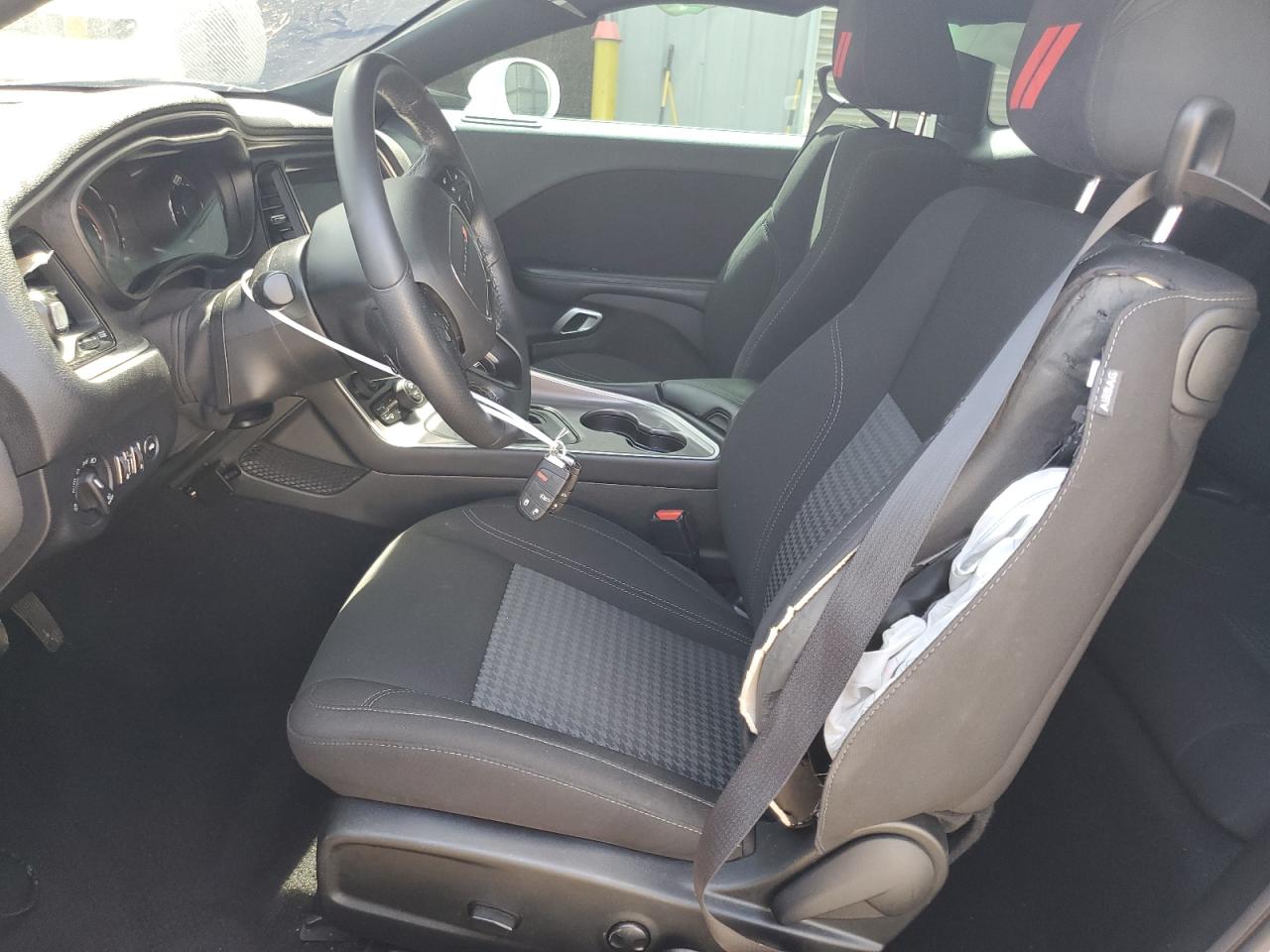 2C3CDZAG8NH132240 2022 Dodge Challenger Sxt