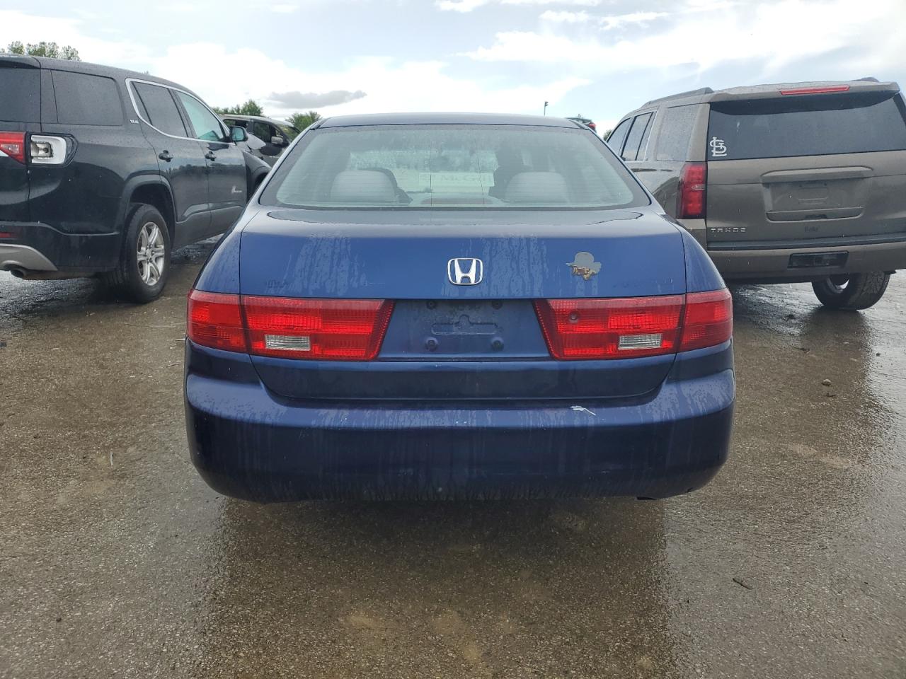 1HGCM55175A096549 2005 Honda Accord Dx