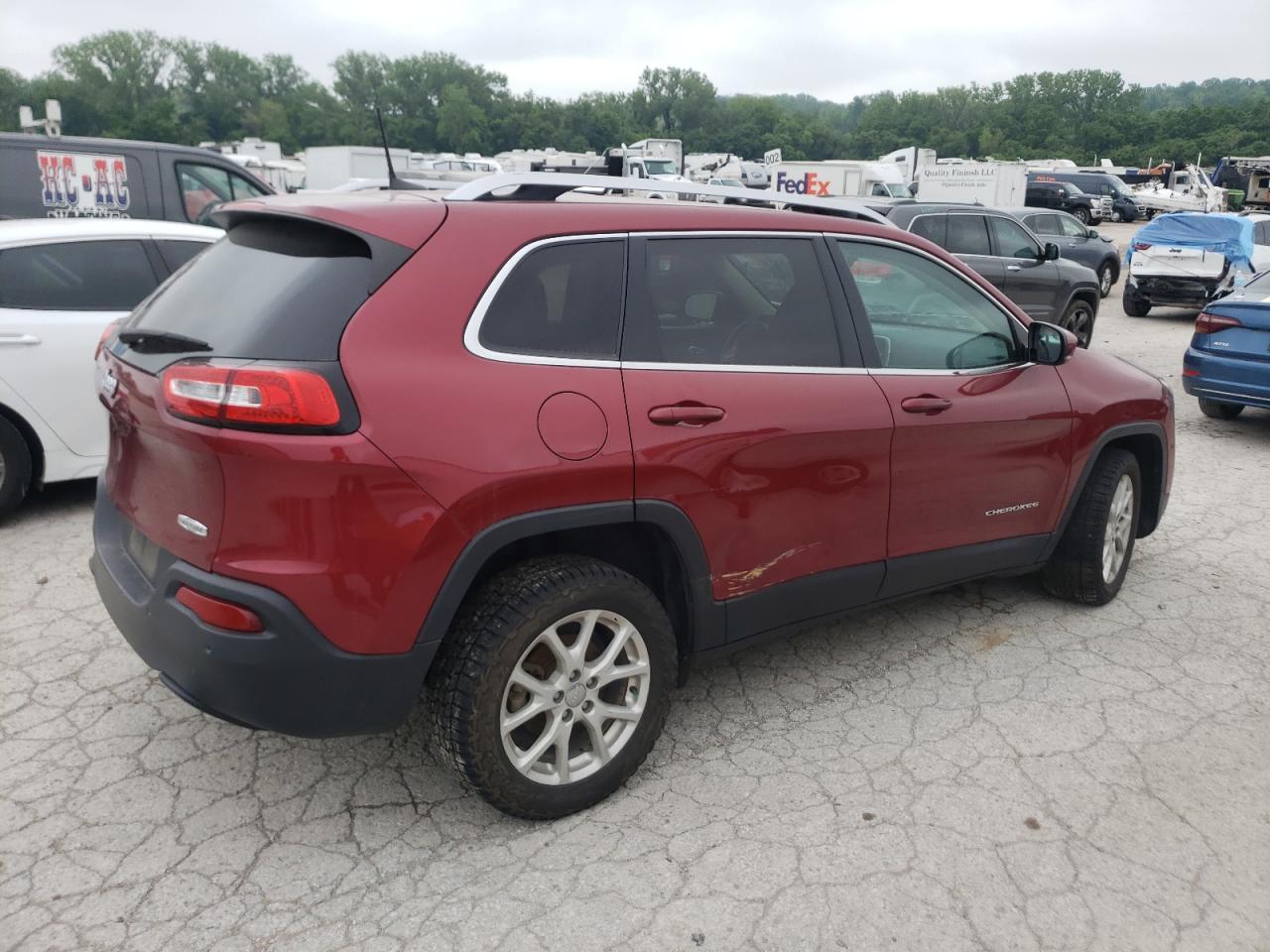 1C4PJLCB4HW644670 2017 Jeep Cherokee Latitude