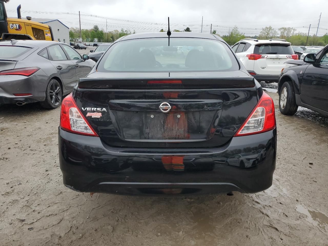 3N1CN7AP6KL838464 2019 Nissan Versa S