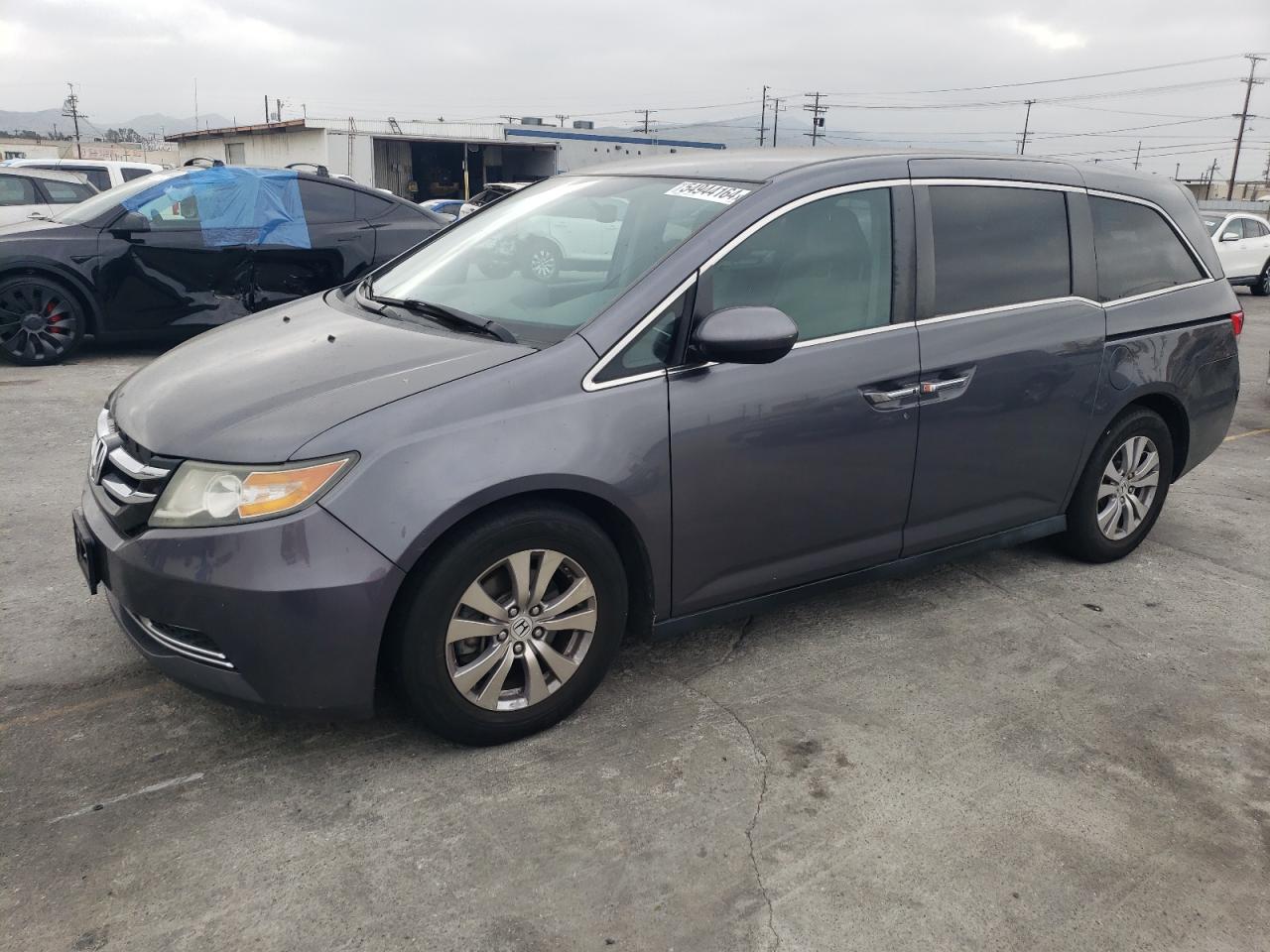 5FNRL5H37GB048570 2016 Honda Odyssey Se