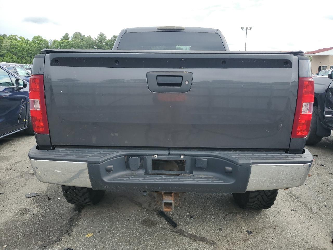 1GCRKSE32BZ305076 2011 Chevrolet Silverado K1500 Lt