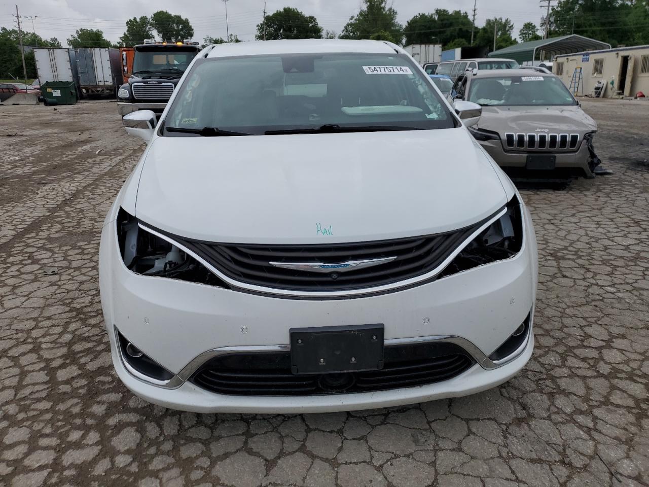 2018 Chrysler Pacifica Hybrid Limited vin: 2C4RC1N73JR105410