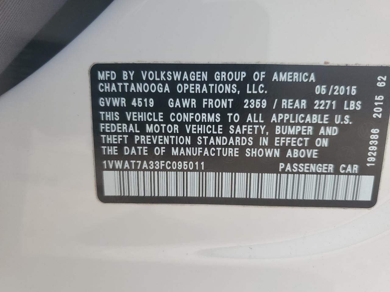 1VWAT7A33FC095011 2015 Volkswagen Passat S