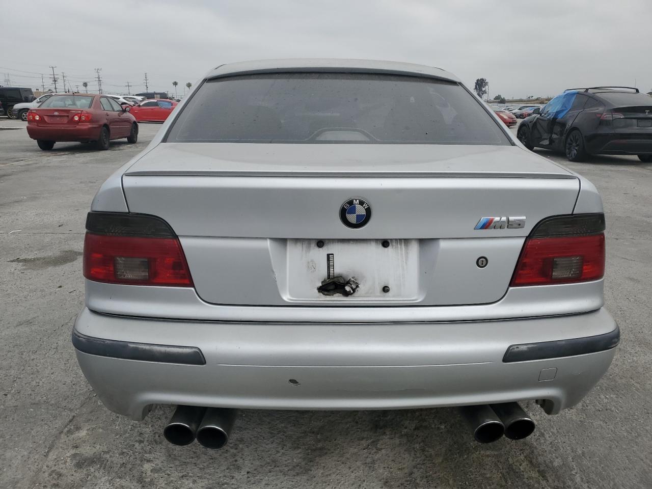 WBSDE9342YBZ95833 2000 BMW M5