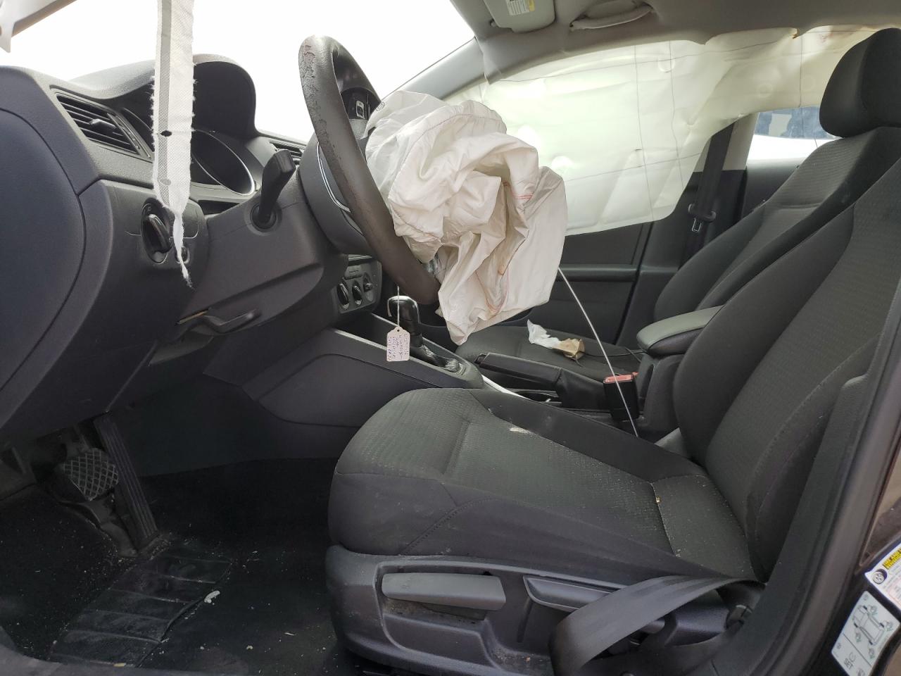 3VW267AJ3GM375098 2016 Volkswagen Jetta S