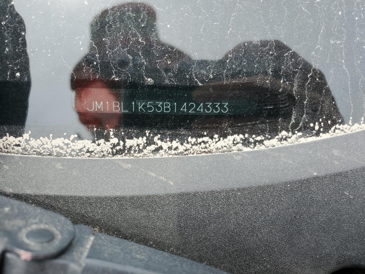 JM1BL1K53B1424333 2011 Mazda 3 S