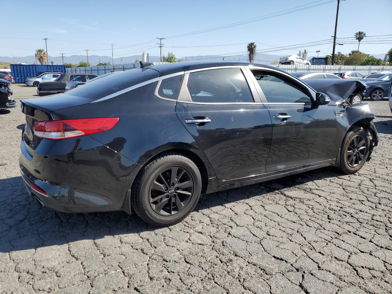 5XXGT4L3XGG040887 2016 Kia Optima Lx