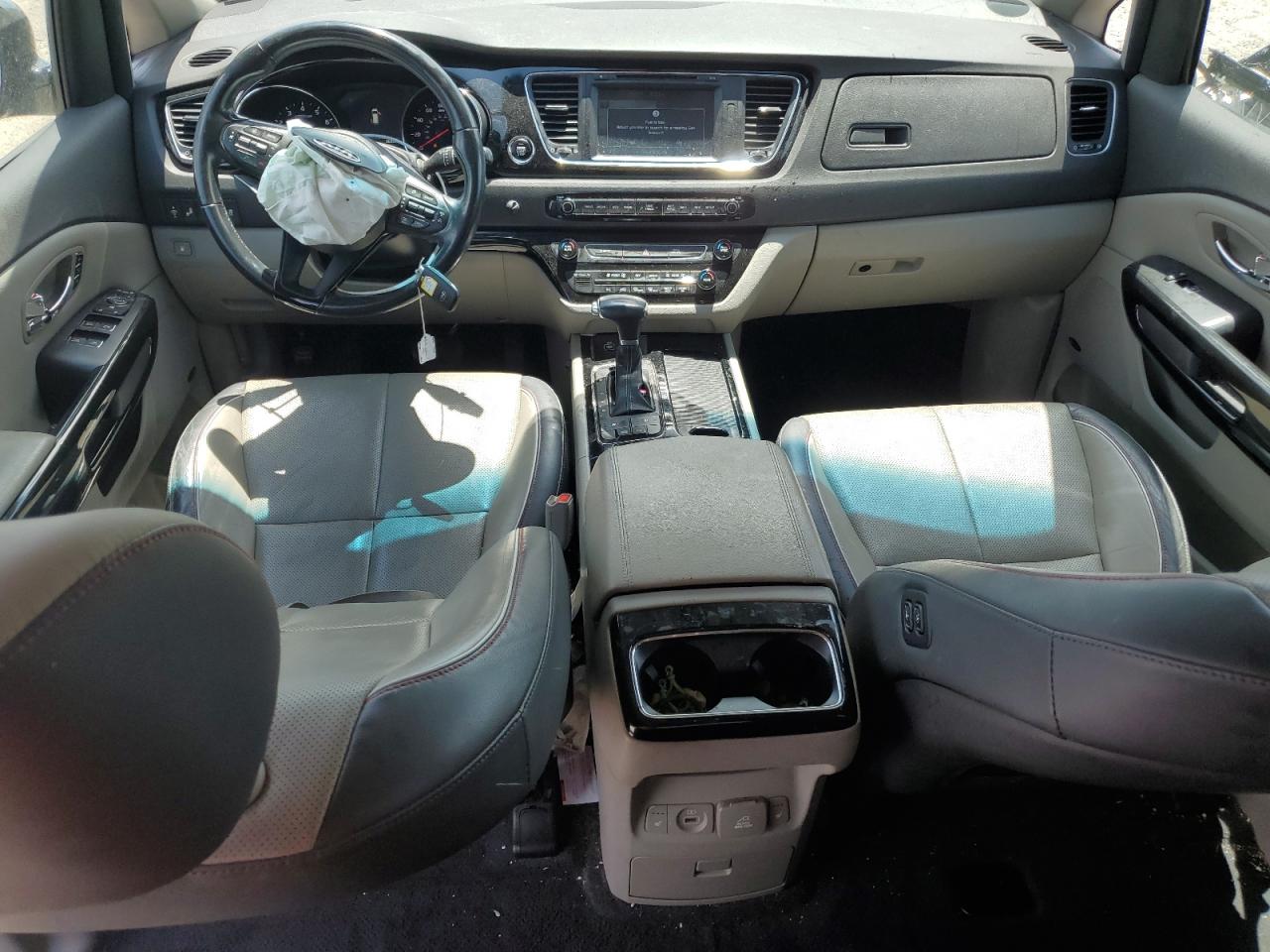 KNDMC5C10J6422729 2018 Kia Sedona Ex