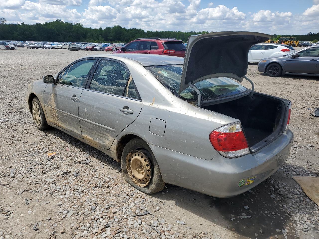 4T1BE32K05U637640 2005 Toyota Camry Le