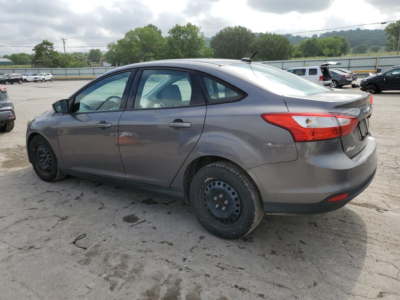 1FAHP3F22CL240670 2012 Ford Focus Se