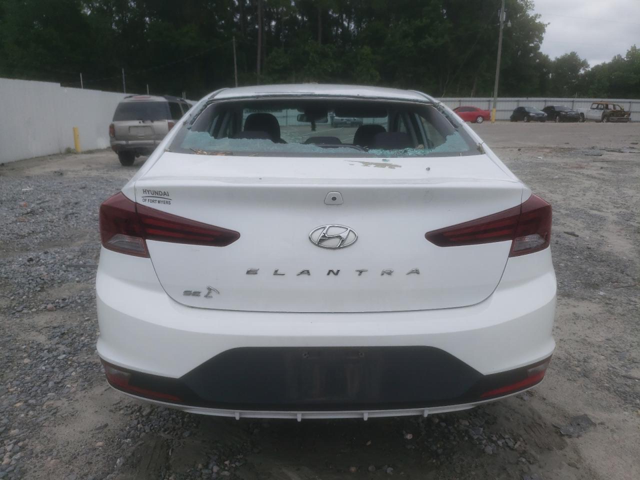 5NPD74LF1KH448788 2019 Hyundai Elantra Se