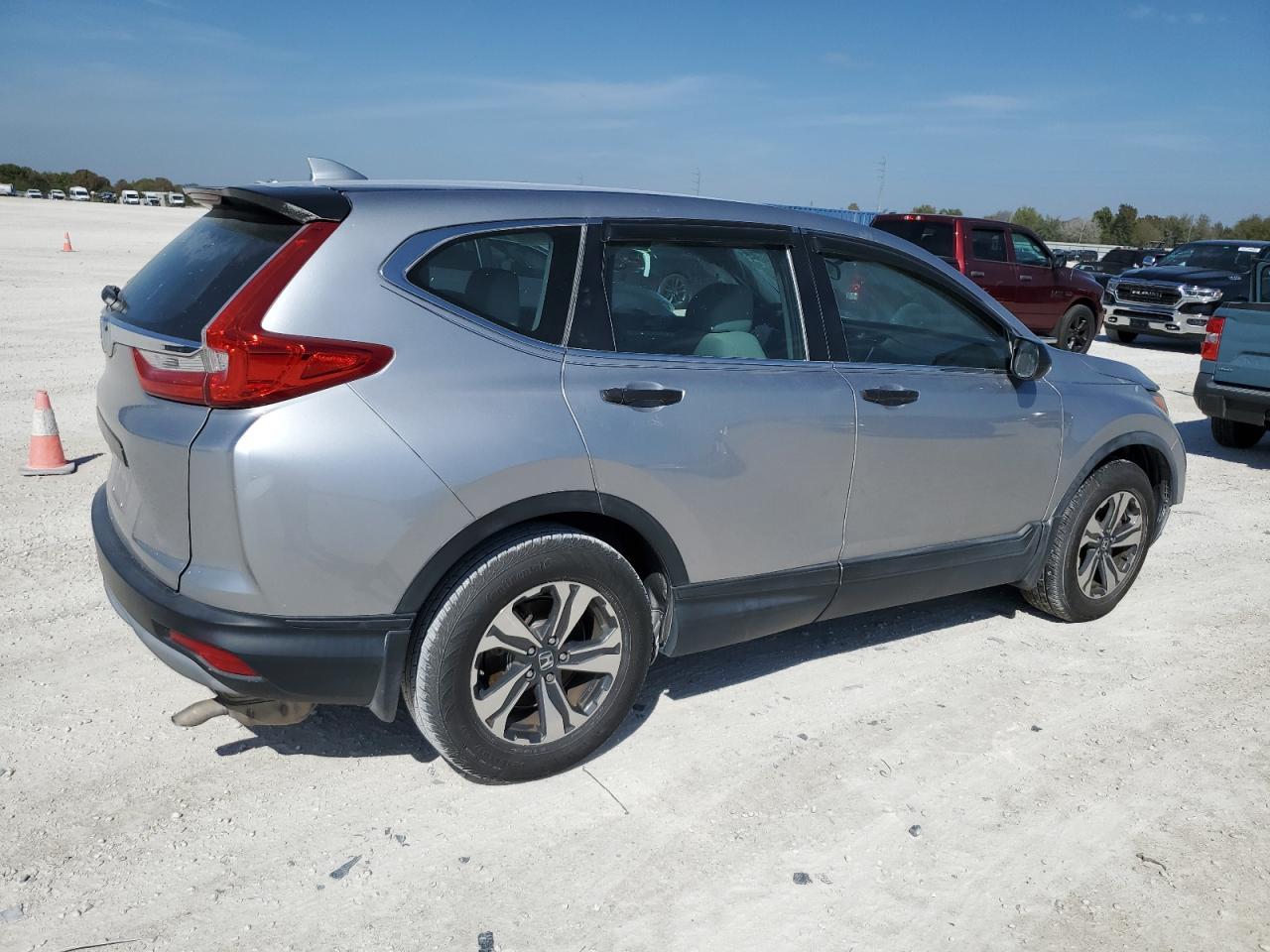 2HKRW5H37KH408017 2019 Honda Cr-V Lx