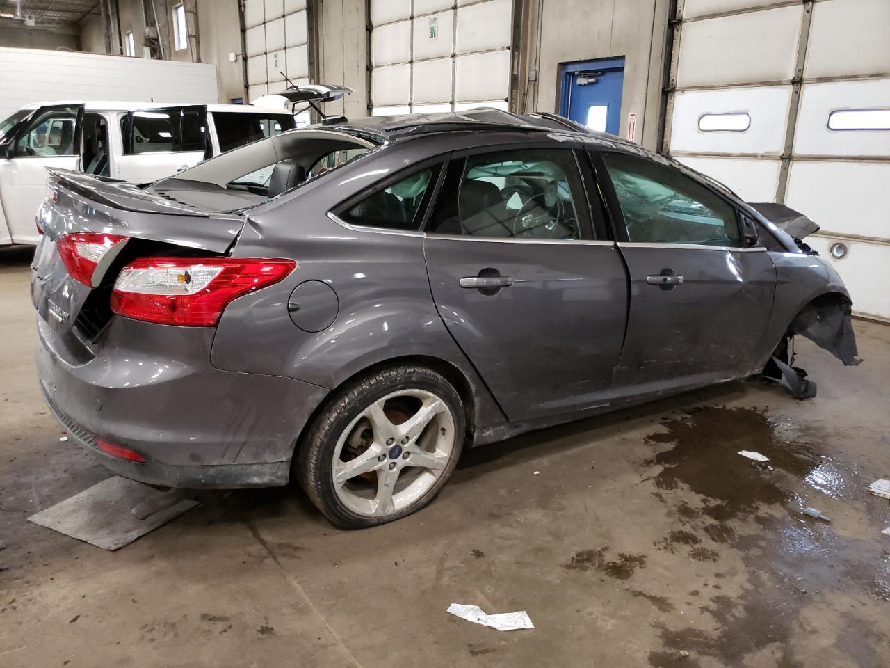 1FAHP3J26CL467643 2012 Ford Focus Titanium