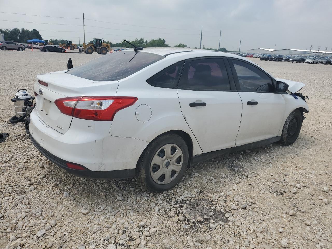 2012 Ford Focus S vin: 1FAHP3E25CL466316