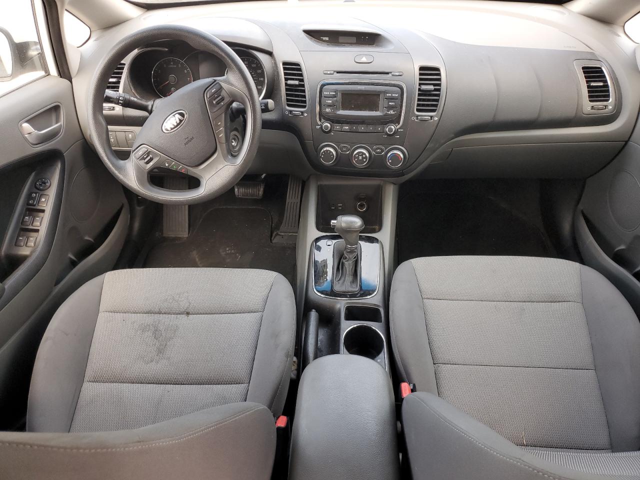 3KPFK4A73HE021208 2017 Kia Forte Lx