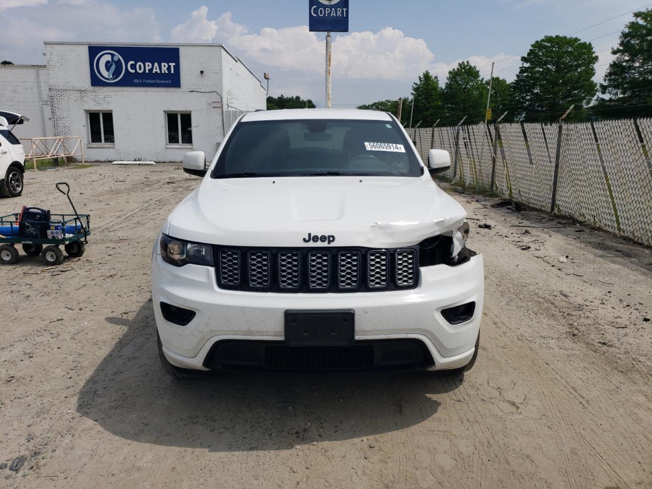 1C4RJFAG6JC170348 2018 Jeep Grand Cherokee Laredo