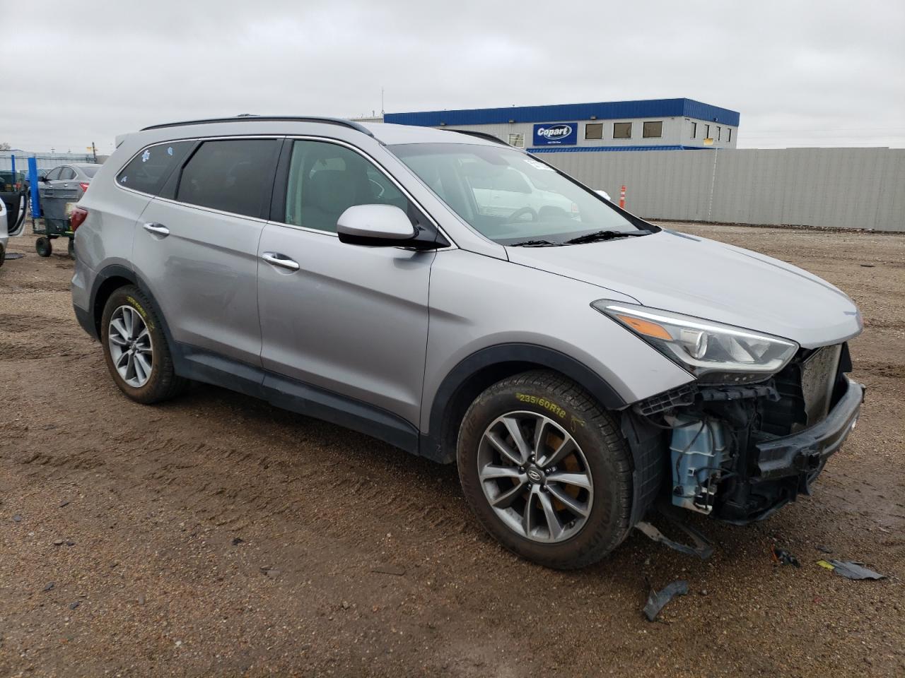 KM8SMDHF9HU216703 2017 Hyundai Santa Fe Se