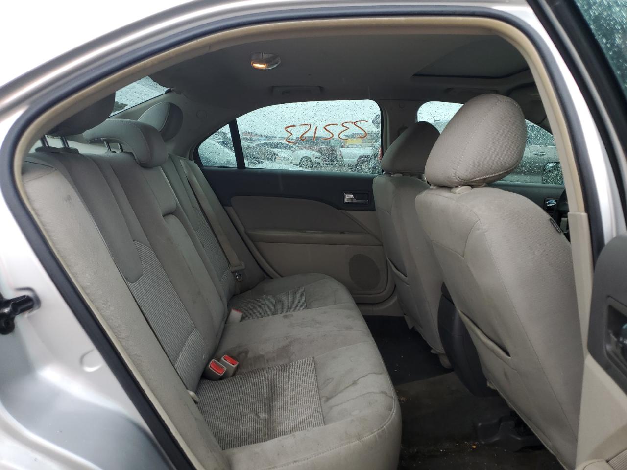 3FAHP0HA6BR102861 2011 Ford Fusion Se