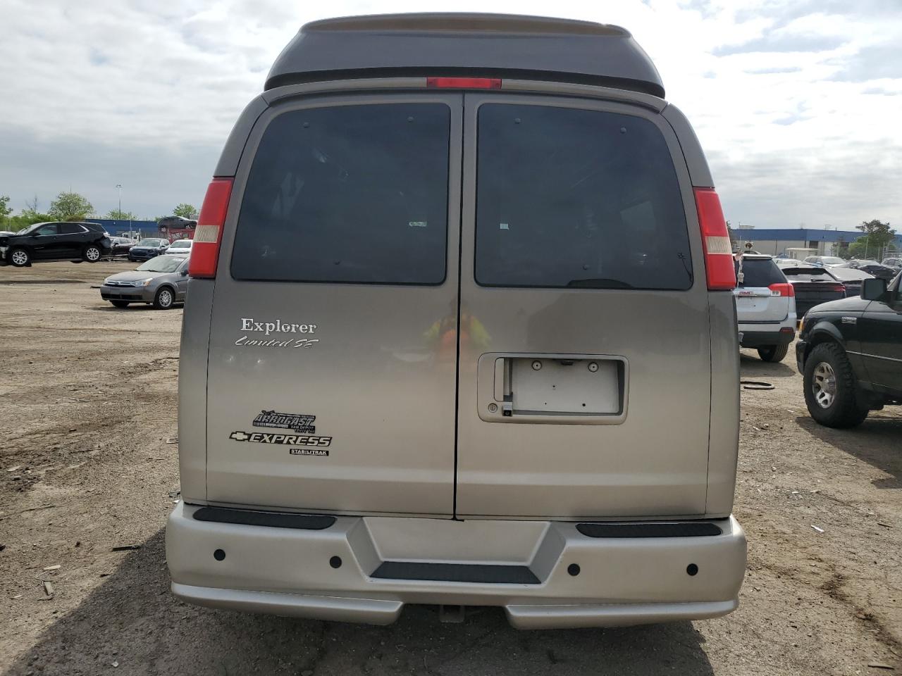 1GBSGDC43E1124277 2014 Chevrolet Express G1500 3Lt