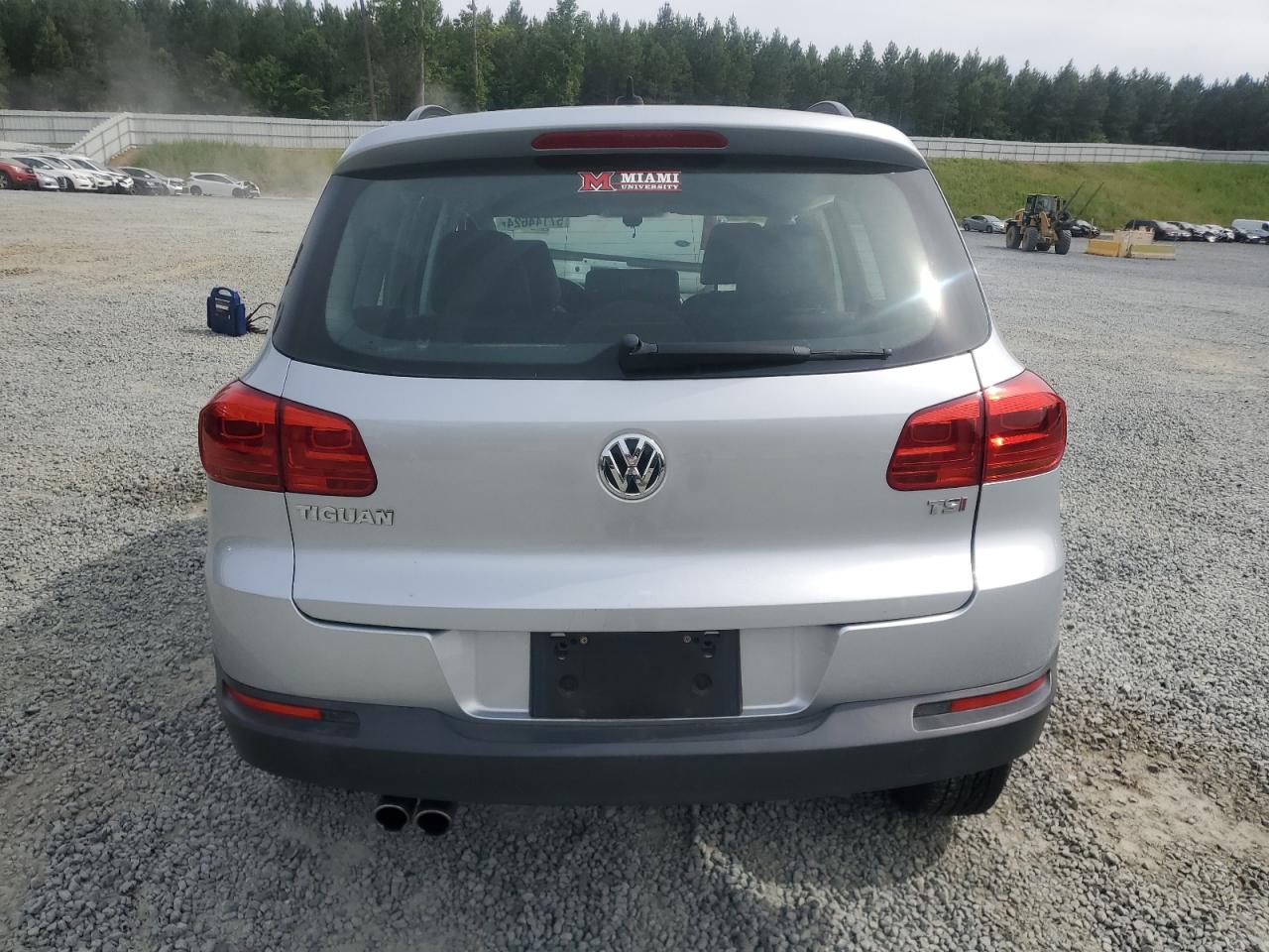 WVGAV7AX8HK012533 2017 Volkswagen Tiguan S