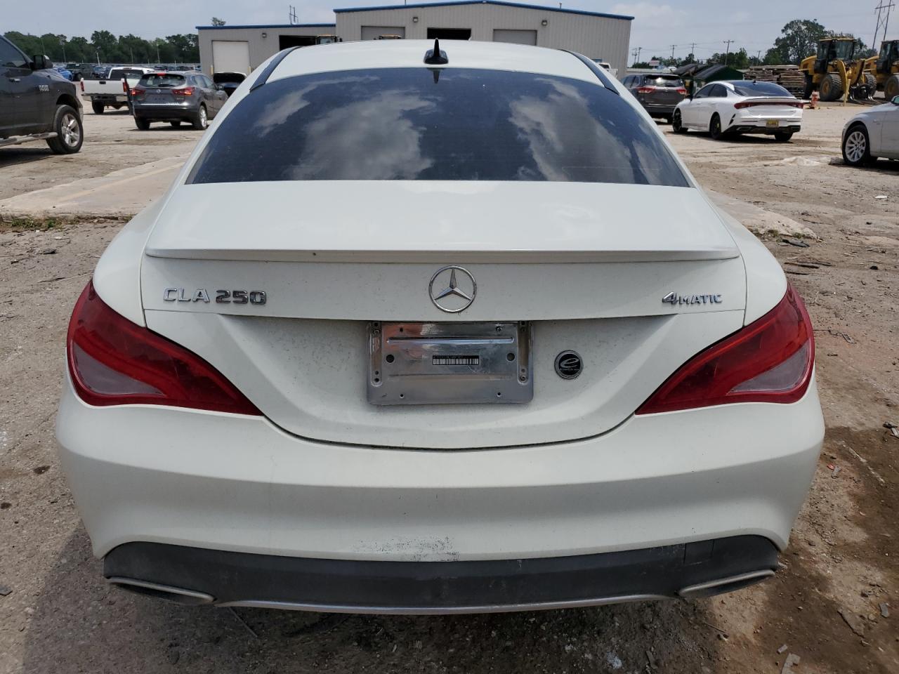 WDDSJ4GB8JN601302 2018 Mercedes-Benz Cla 250 4Matic