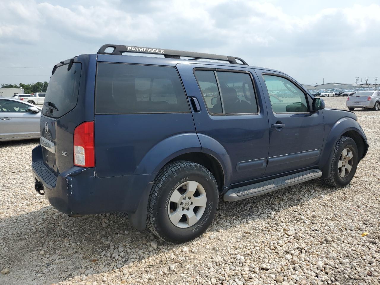 5N1AR18U46C620988 2006 Nissan Pathfinder Le