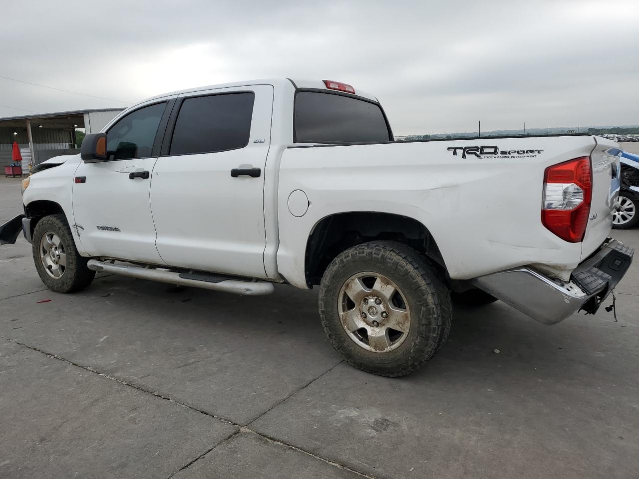 5TFEY5F11BX110464 2011 Toyota Tundra Crewmax Sr5