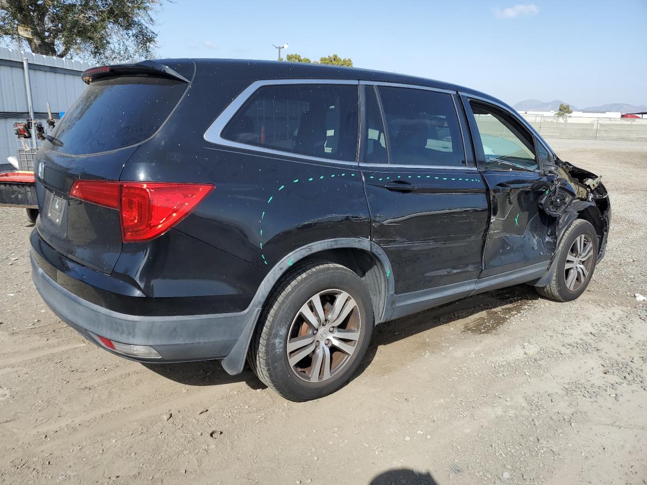 5FNYF5H56HB002492 2017 Honda Pilot Exl