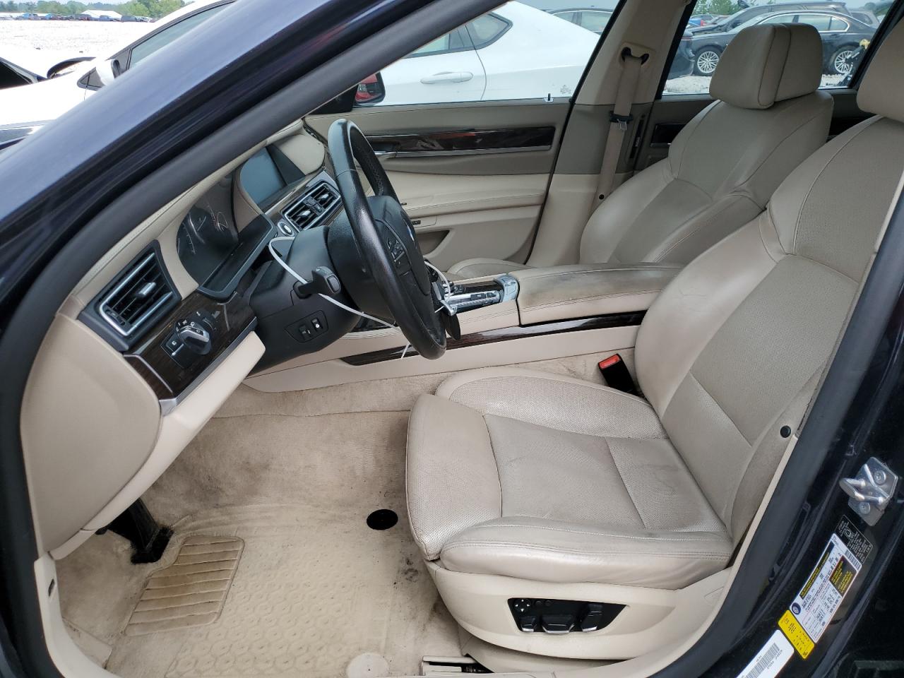 WBAKA83579CY35498 2009 BMW 750 I