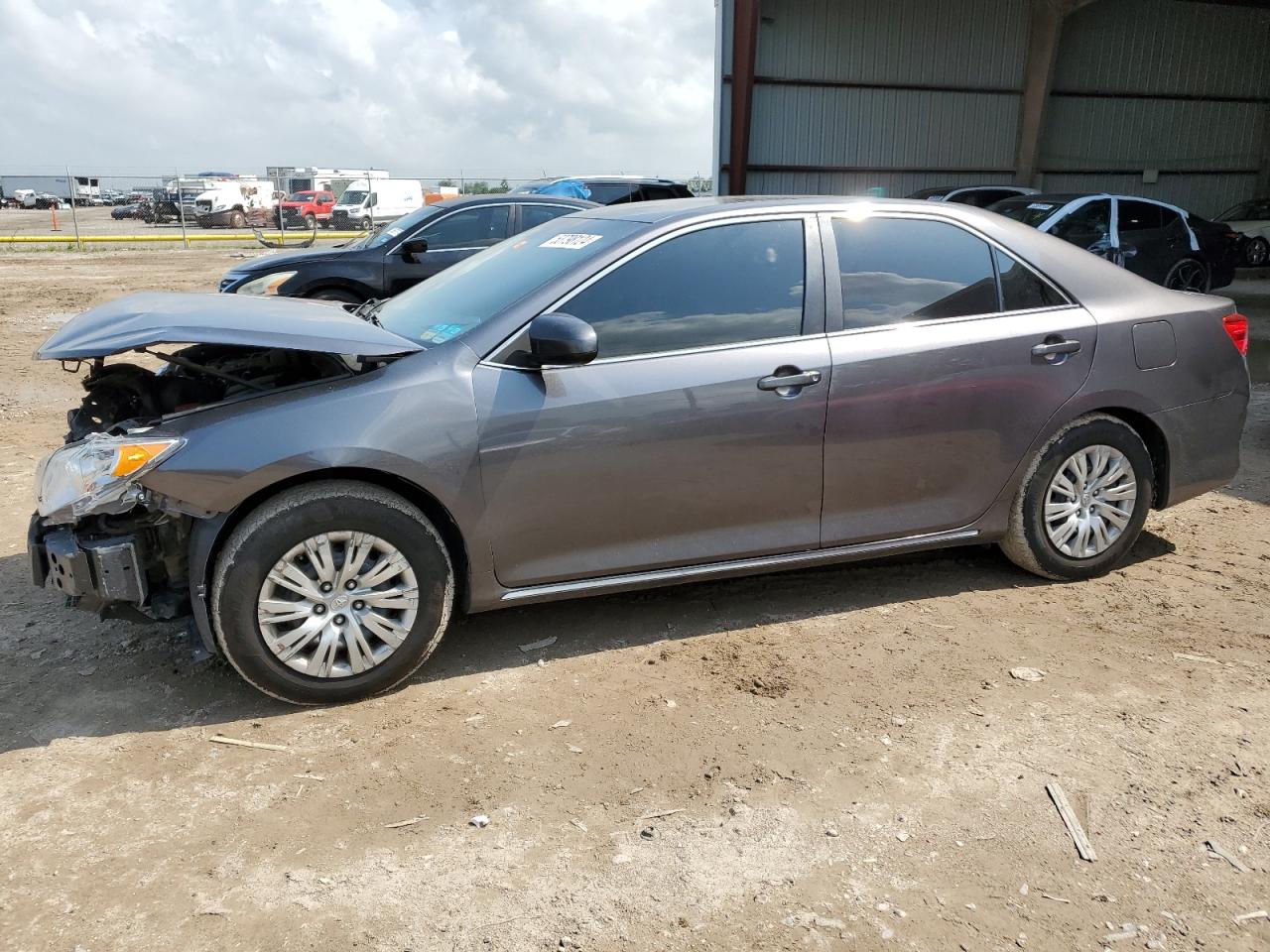 4T4BF1FK5ER420781 2014 Toyota Camry L