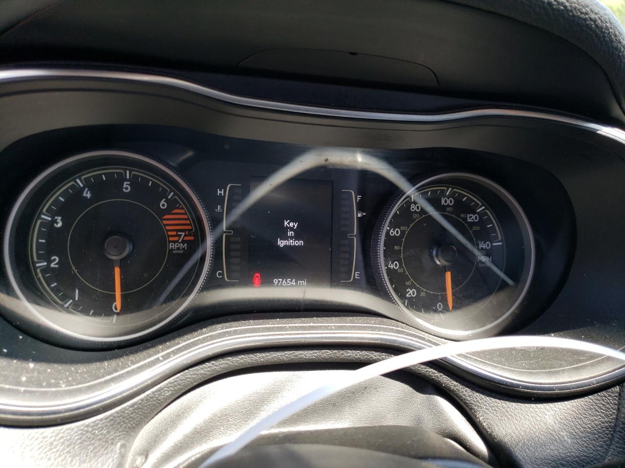 1C4PJLCB3KD284665 2019 Jeep Cherokee Latitude