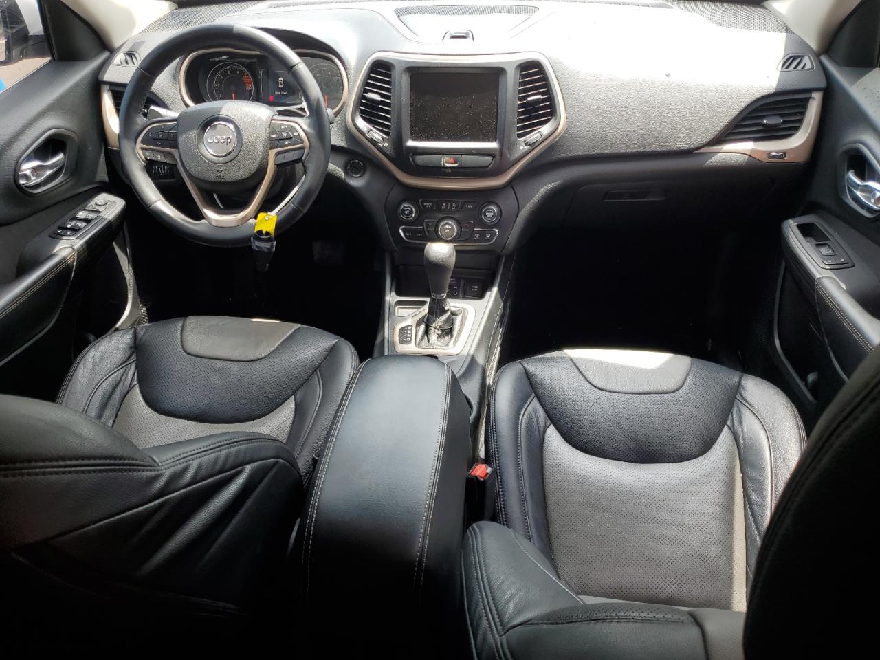 1C4PJLCS8GW108576 2016 Jeep Cherokee Latitude