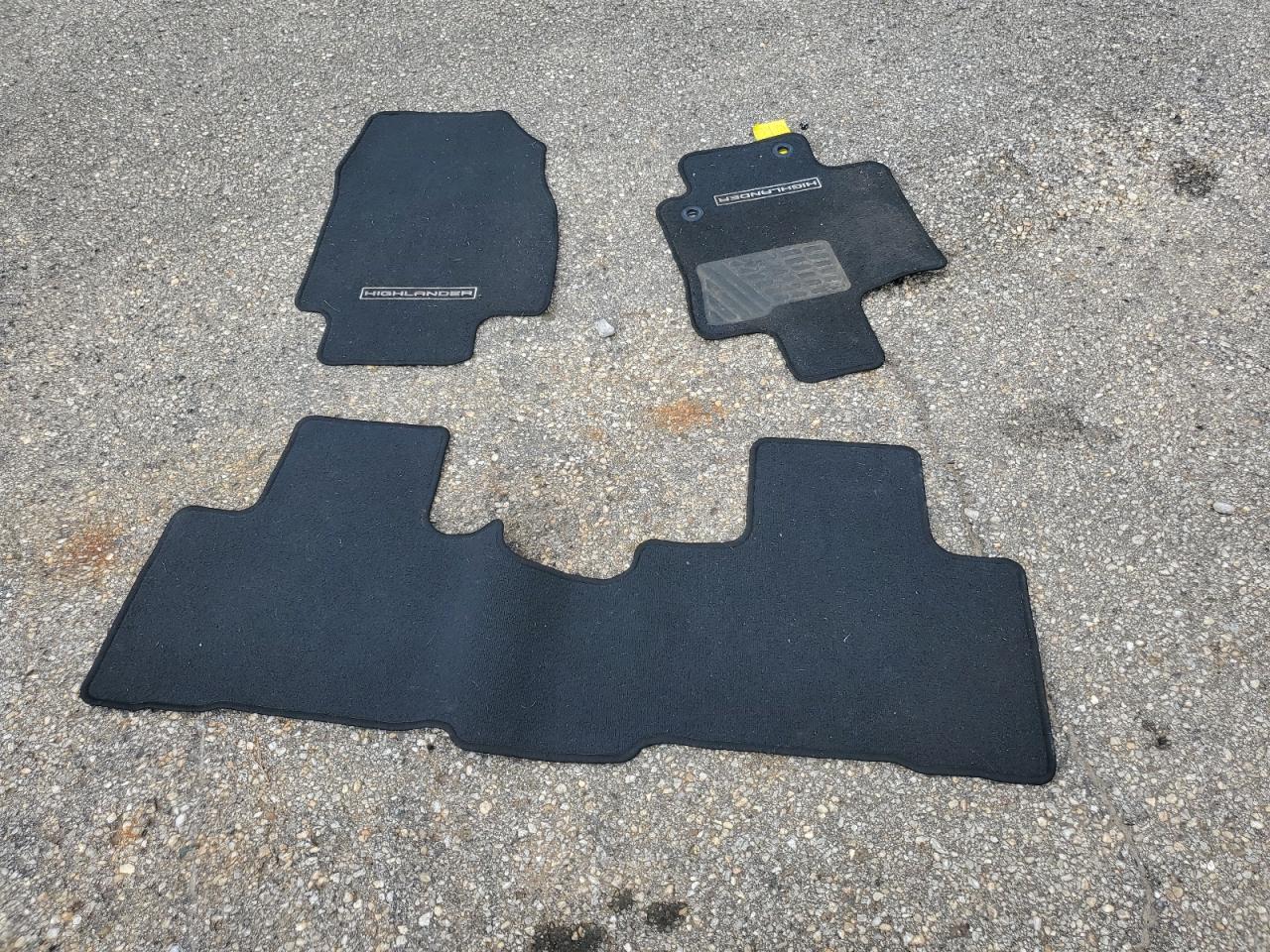 5TDFZRAH3MS065498 2021 Toyota Highlander Platinum