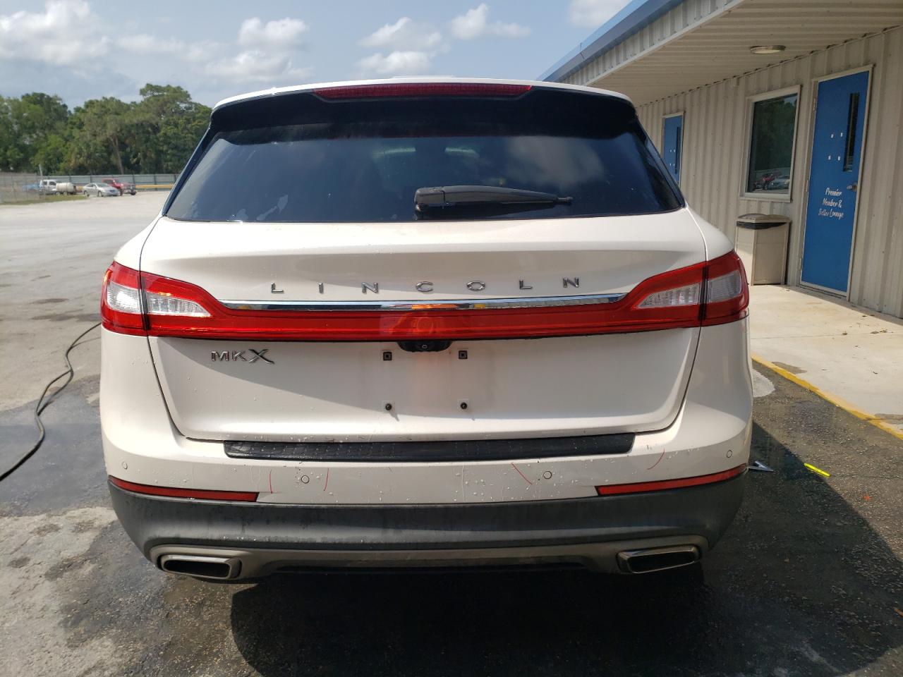 2LMPJ6LR8HBL14126 2017 Lincoln Mkx Reserve