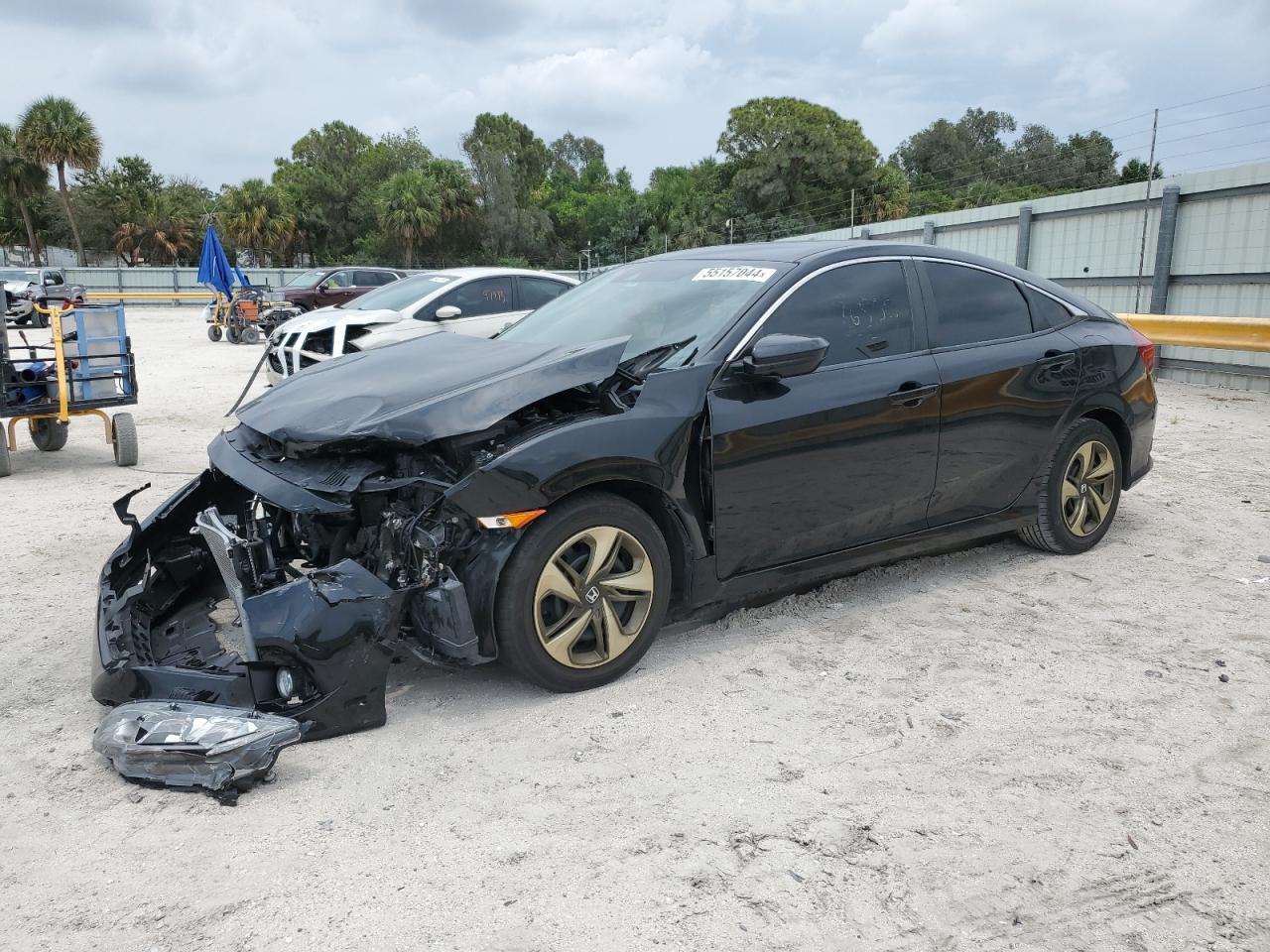 19XFC2F65KE034714 2019 Honda Civic Lx