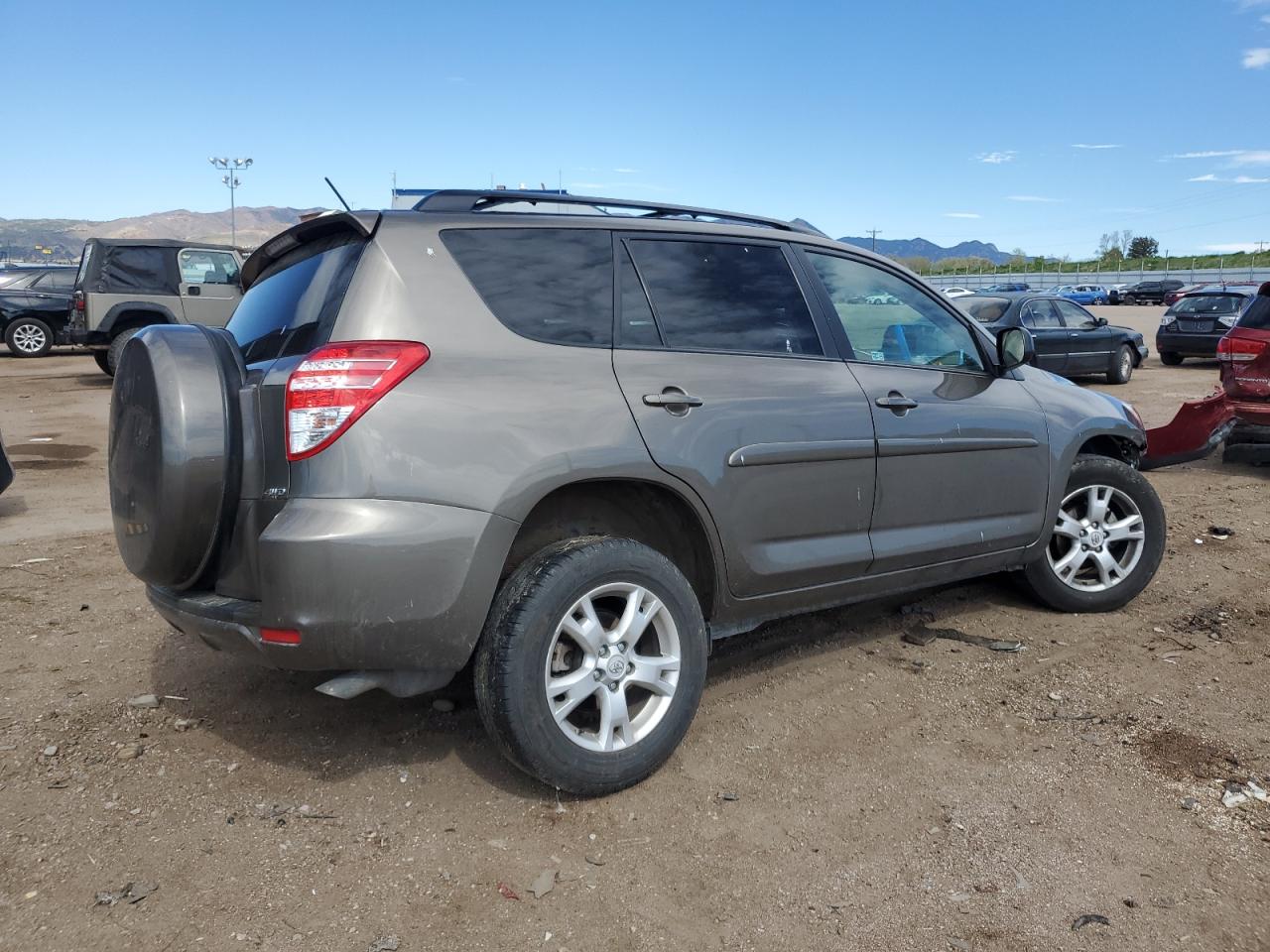 2T3BF4DV9BW112198 2011 Toyota Rav4