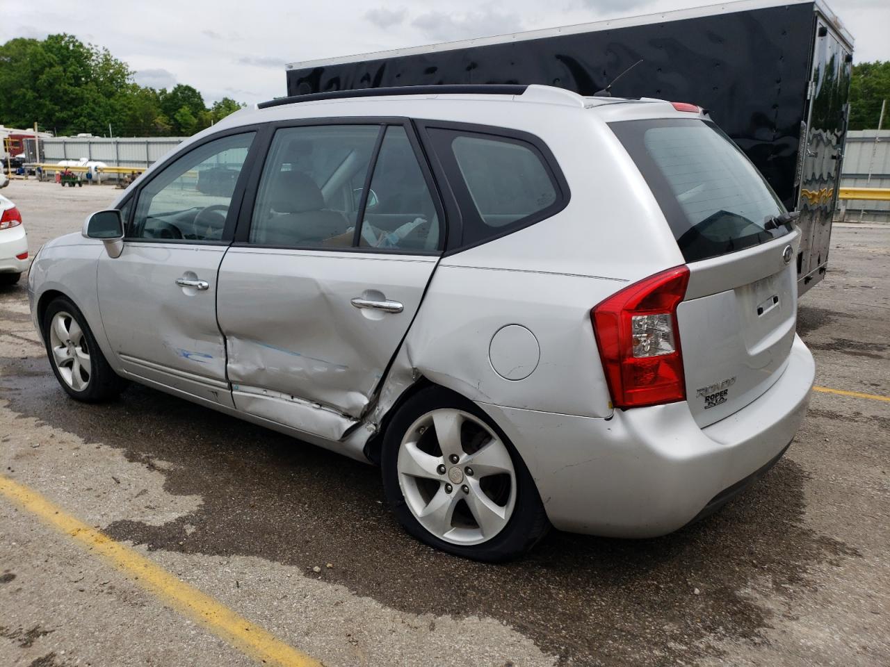 KNAFG525377031544 2007 Kia Rondo Base