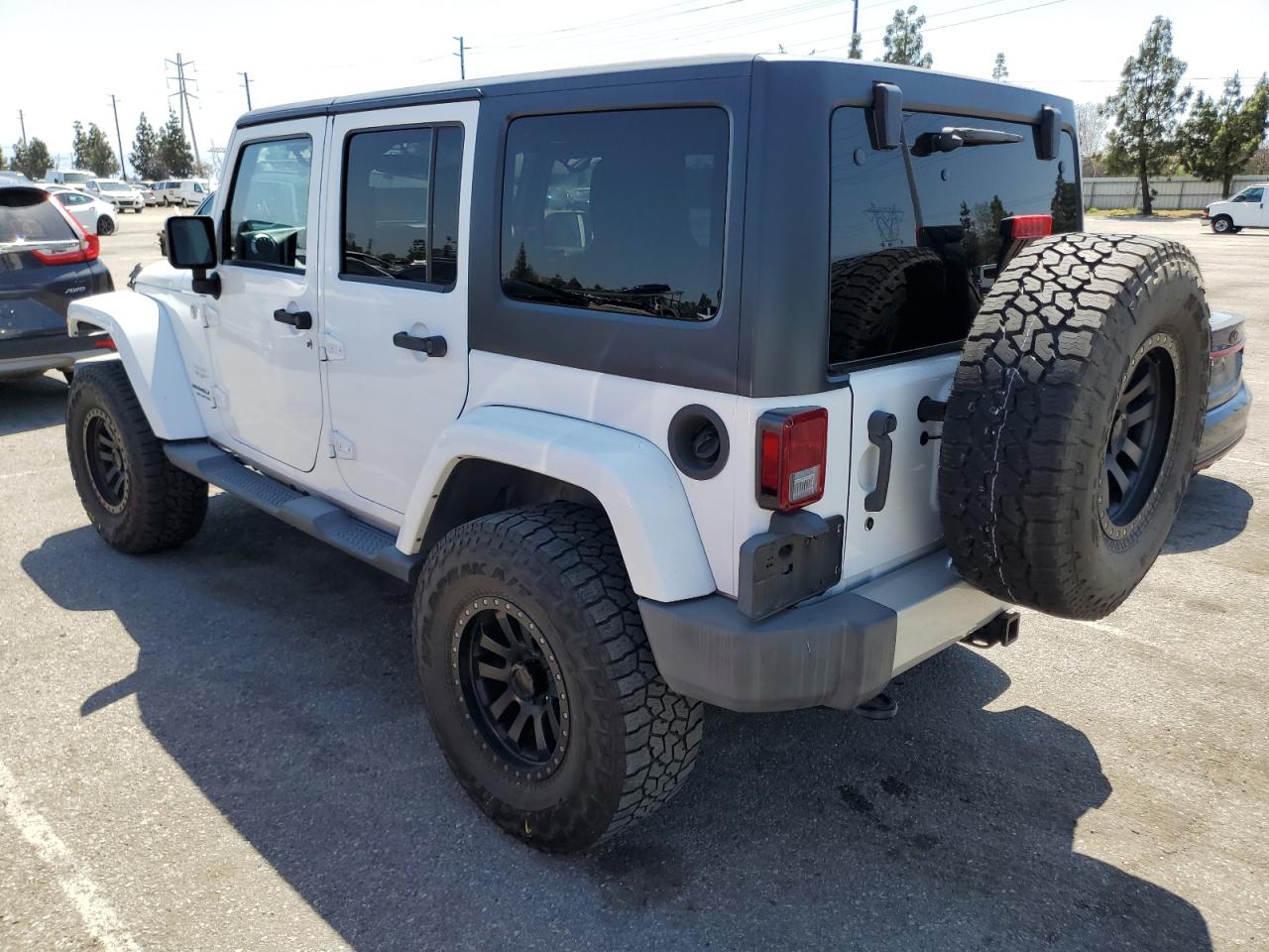 1C4BJWEG6DL657887 2013 Jeep Wrangler Unlimited Sahara