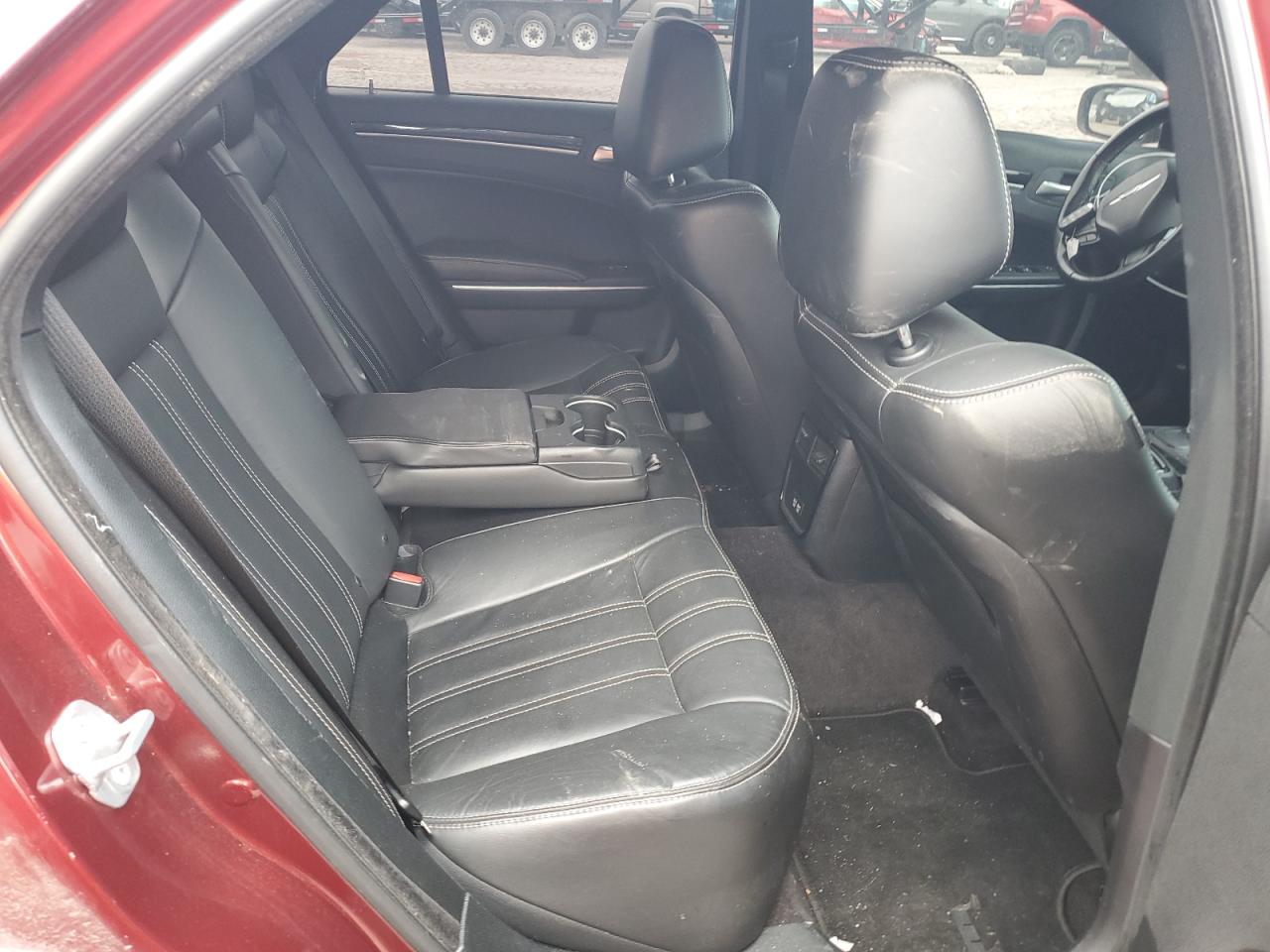 2C3CCAGG7JH191849 2018 Chrysler 300 S