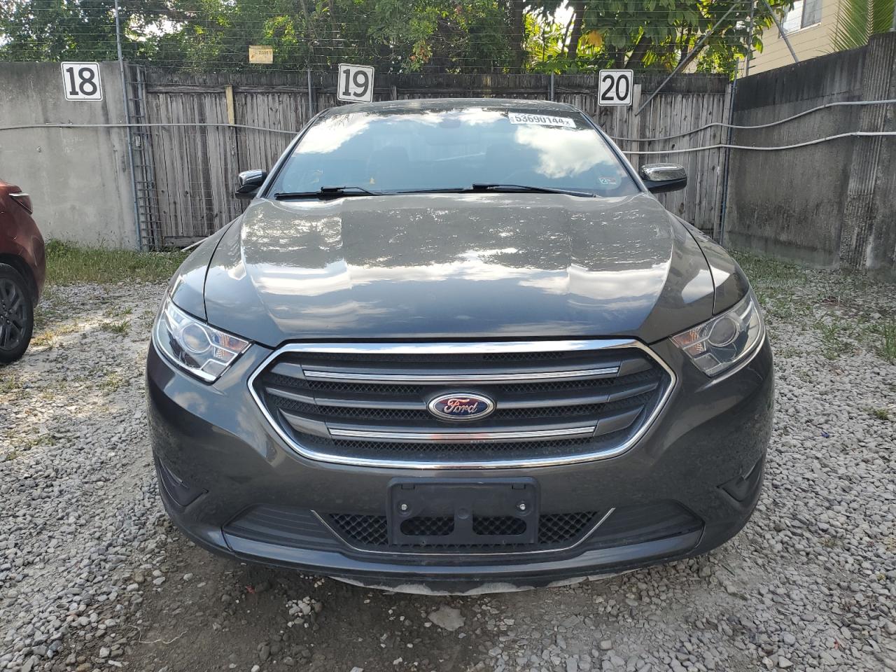 1FAHP2F80FG171795 2015 Ford Taurus Limited